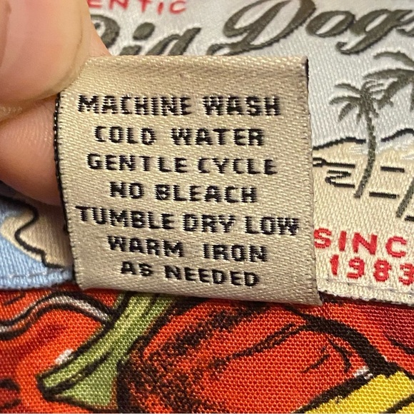 Big Dogs Authentic button down shirt size Large Barbecue Hawaiian - Picture 3 of 9